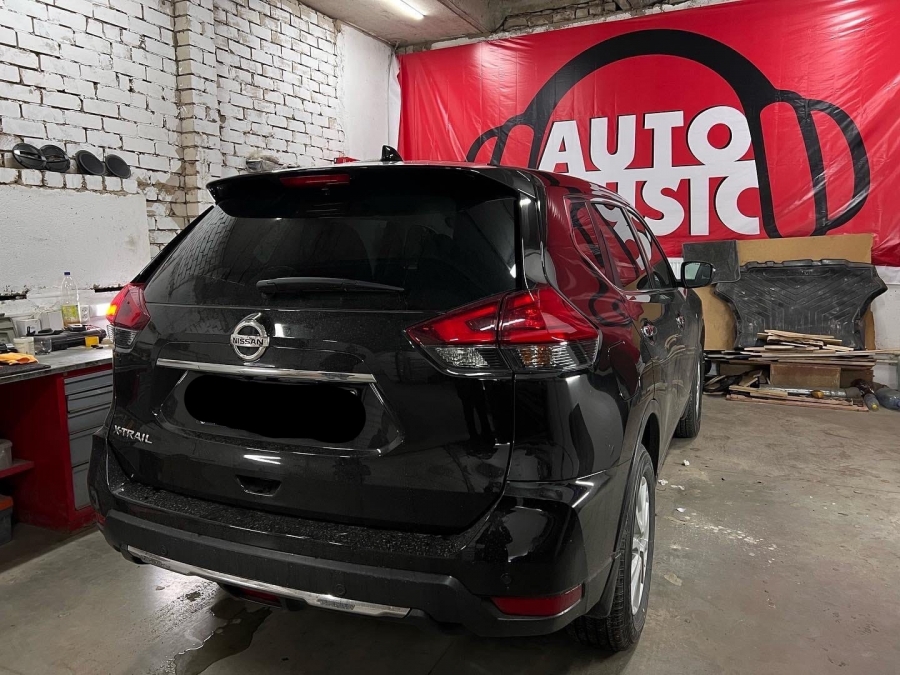 Nissan X-Trail ➖ Установили магнитолу Teyes CC2L Plus 10" дюймов, установили камеру заднего вида